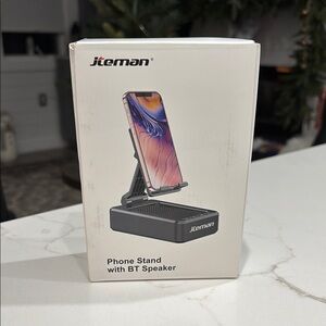 Black Phone Stand with BT Speaker